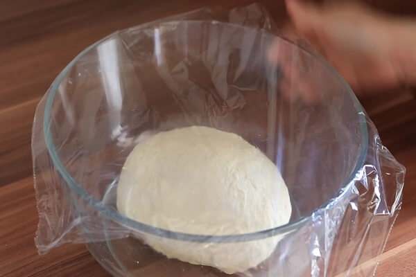 Bánh mì sau khi tạo hình, tiến hành ủ lần 2 từ 1 giờ đến 1giờ 30phút