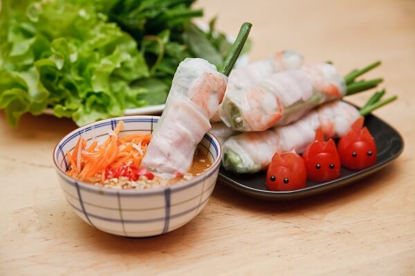 Gỏi cuốn là một trong những nét đặc trưng trong ẩm thực Việt Nam
