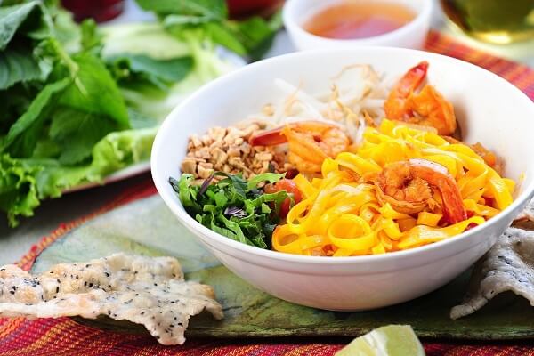 Mì Quảng là 1 trong 12 món ngon đạt giá trị ẩm thực Châu Á