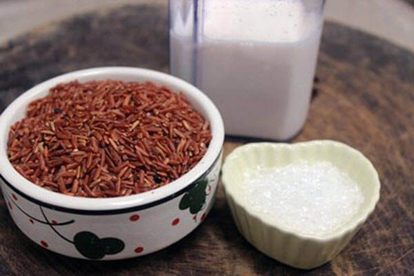 Gạo lứt có rất nhiều tác dụng tốt đến sức khỏe - Cách nấu sữa gạo lứt rang bằng máy xay sinh tố giảm cân, đẹp da giữ dáng tại nhà chỉ 5 bước đơn giản