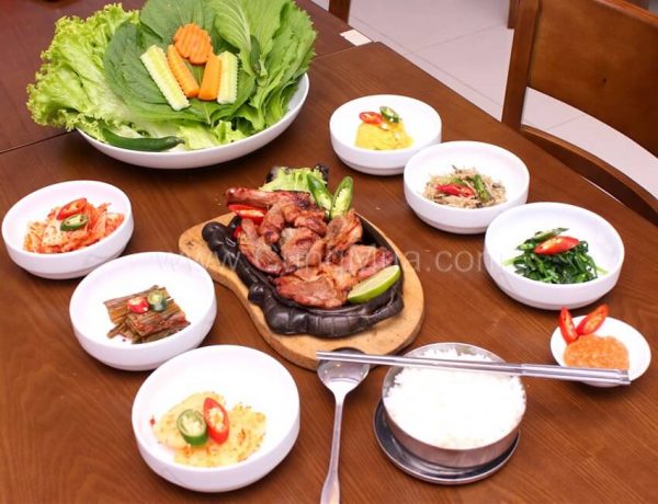 Kim chi cải thảo dùng để ăn kèm với thịt nướng, cơm nóng…