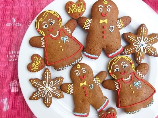 Bánh quy gừng là một loại bánh dường như không thể thiếu trong bàn tiệc ngày lễ giáng sinh