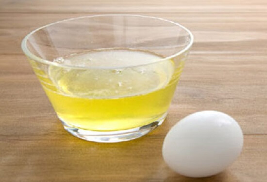 Tách riêng lòng trắng trứng
