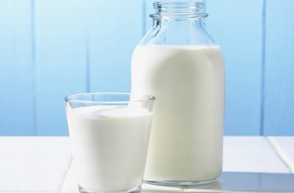 Sữa tươi không đường – cách làm kem tươi đơn giản