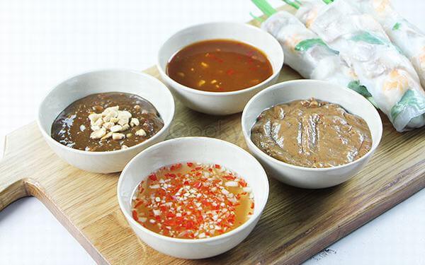 8 ways to make dipping sauce for Saigon spring rolls, soya sauce for eating spring rolls with black sauce, soy sauce